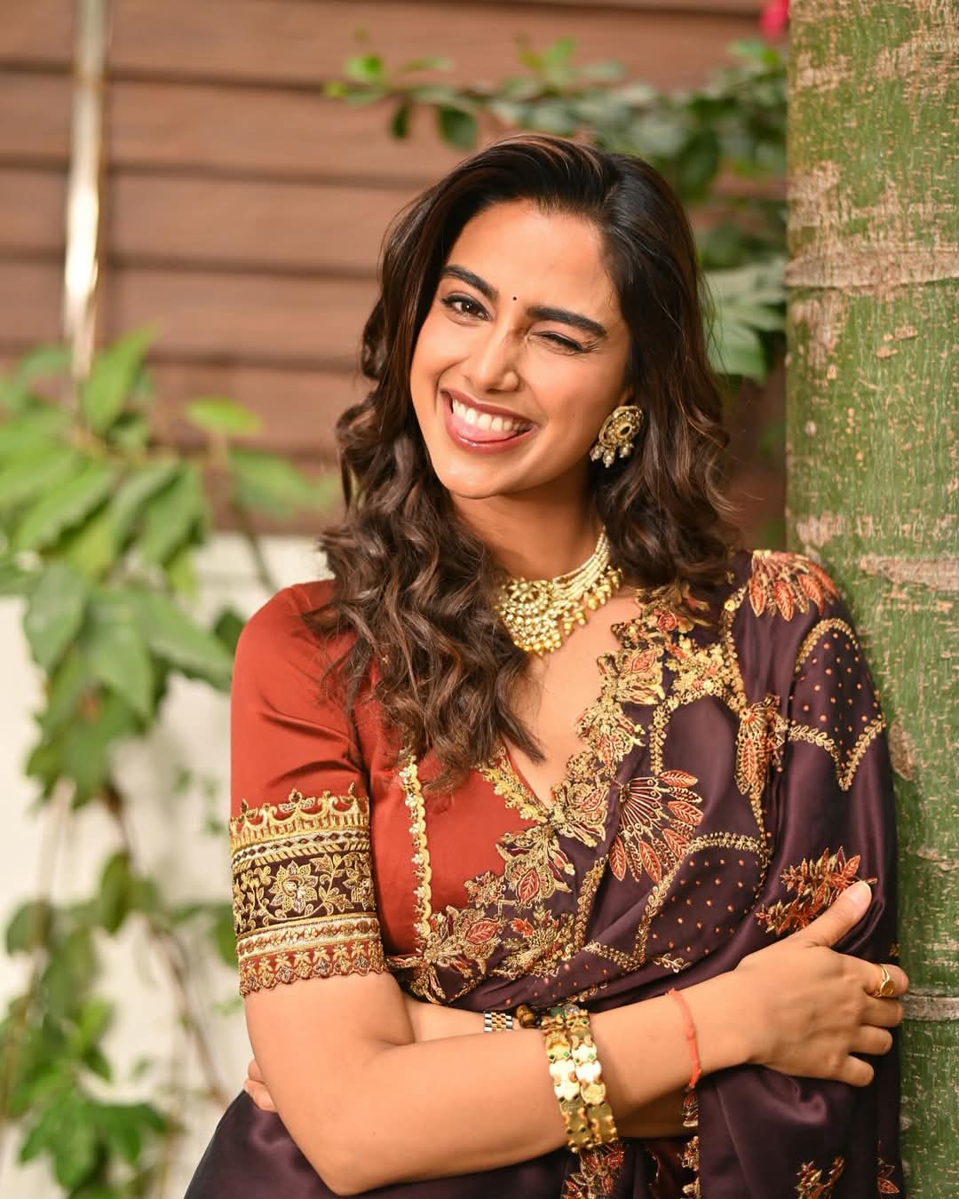 Meenakshi Chaudhary Actress Hot HD Photos Pics Gallery Telugu Tollywood Bollywood South Actress