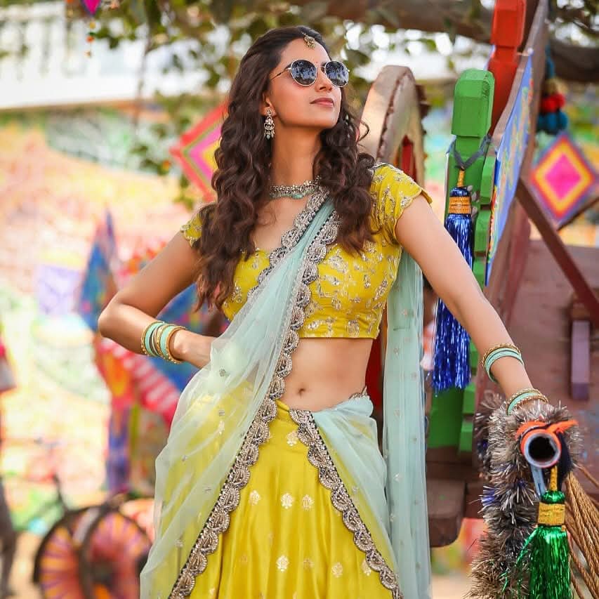 Meenakshi Chaudhary Actress Hot HD Photos Pics Gallery Telugu Tollywood Bollywood South Actress
