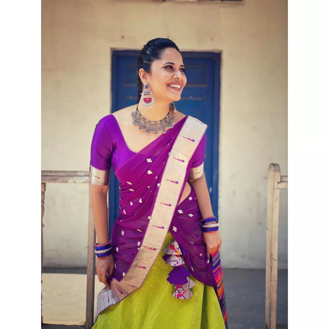 anasuya bharadwaj new look in saree