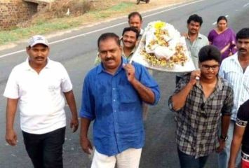 మనలాంటి సామాన్యుడే..కాని అసామాన్యుడయ్యాడు 