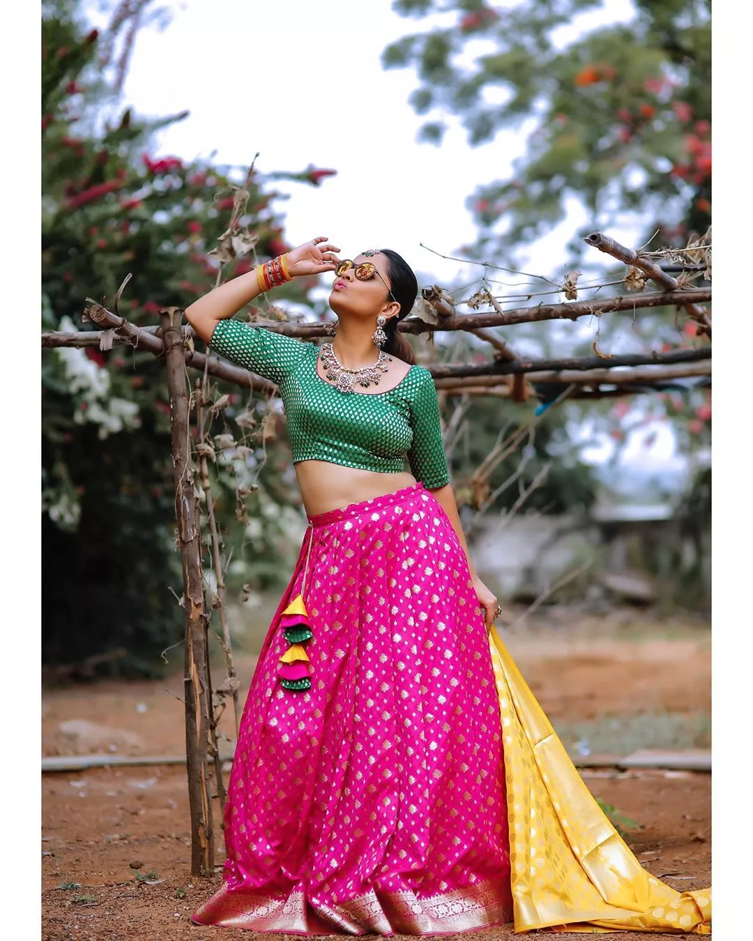 anasuya bharadwaj new look in fashion dresses