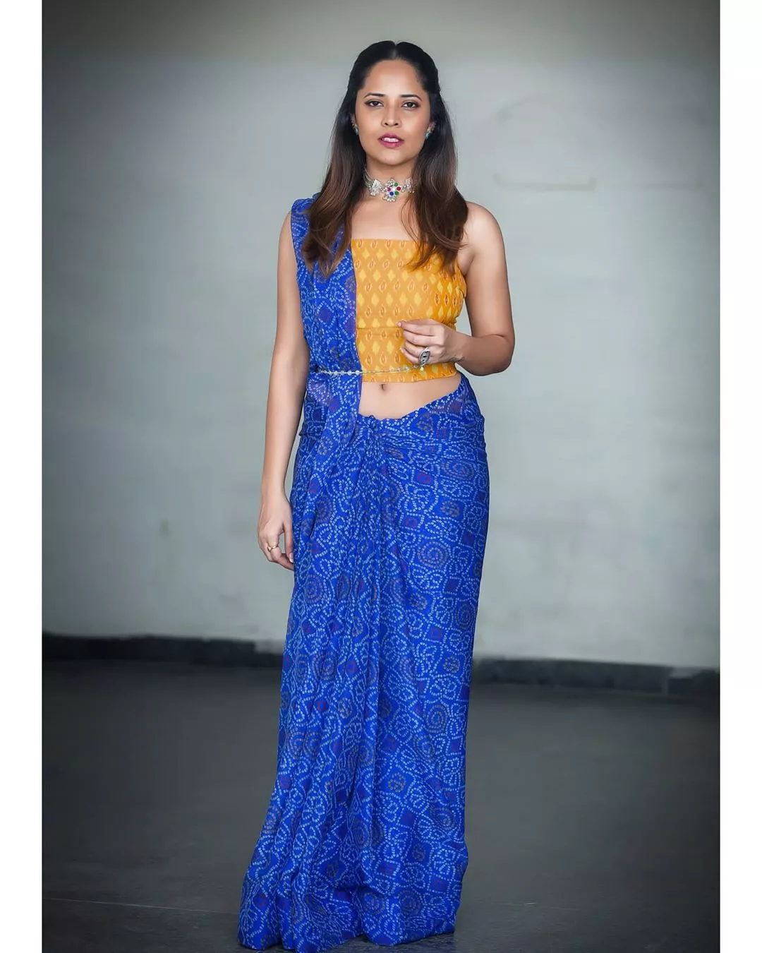 anasuya bharadwaj new look in fashion dresses