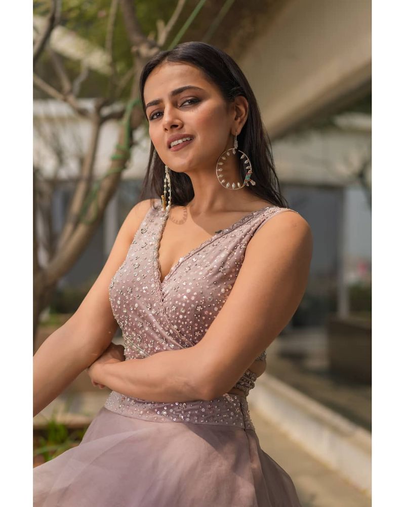 jersey heroine shraddha srinath