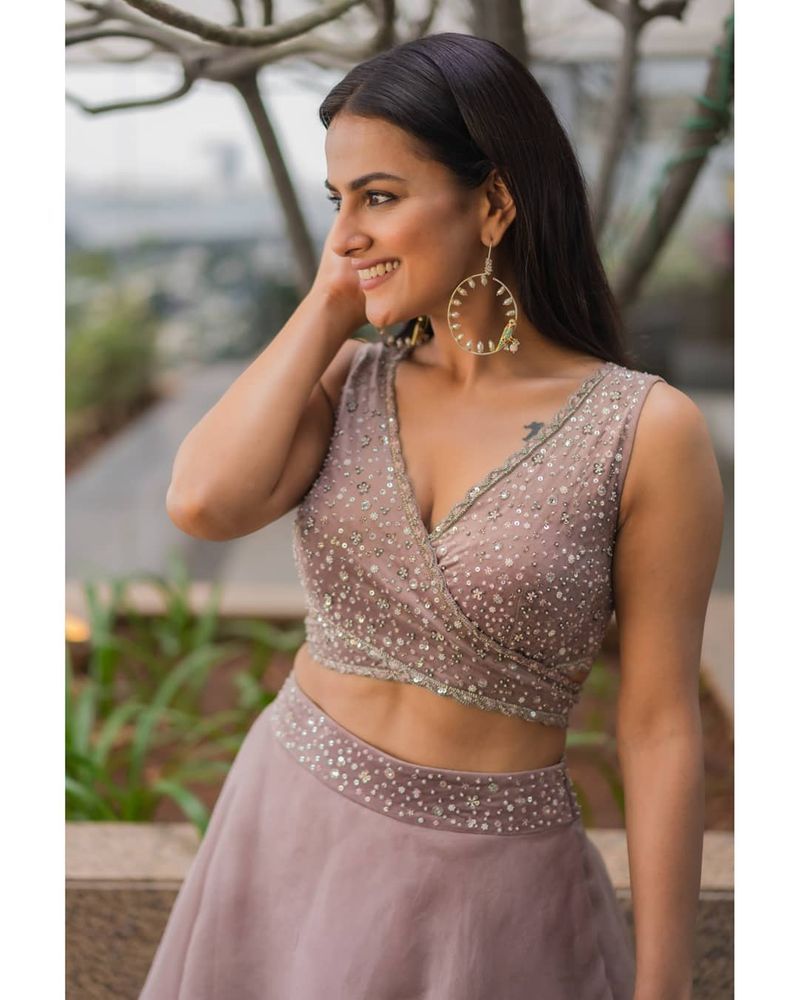 jersey heroine shraddha srinath