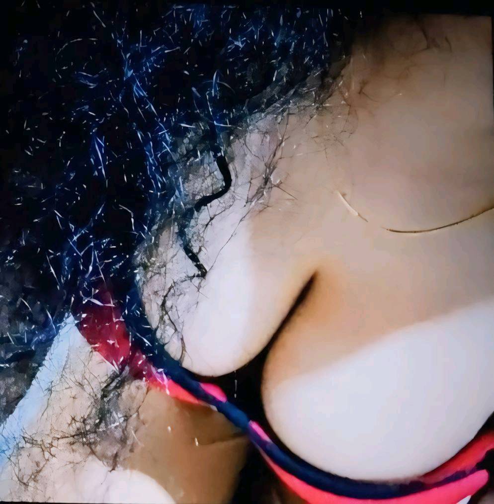 Actress Hot Bedroom Leaked HD Photos Gallery South Indian Actress Girls Aunties