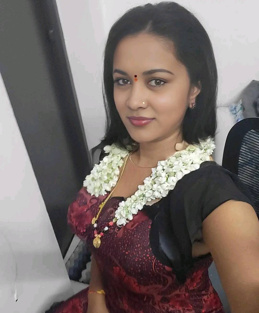 Actress Hot Bedroom Leaked HD Photos Gallery South Indian Actress Girls Aunties