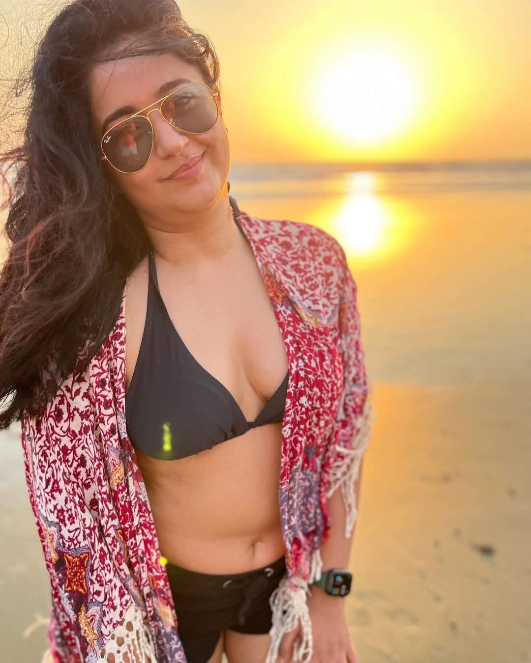 Poonam Bajwa Actress Hot HD Photos Pics Gallery Telugu Mallu Tollywood Bollywood South Actress