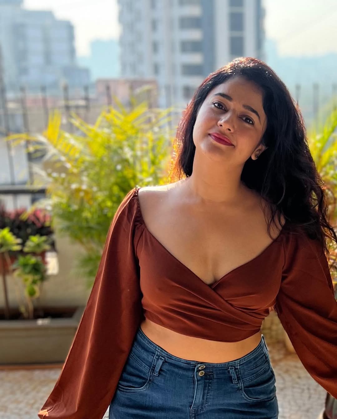 Poonam Bajwa Actress Hot HD Photos Pics Gallery Telugu Mallu Tollywood Bollywood South Actress
