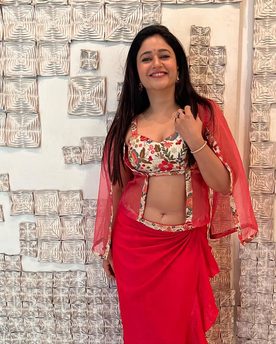 Poonam Bajwa Actress Hot HD Photos Pics Gallery Telugu Mallu Tollywood Bollywood South Actress