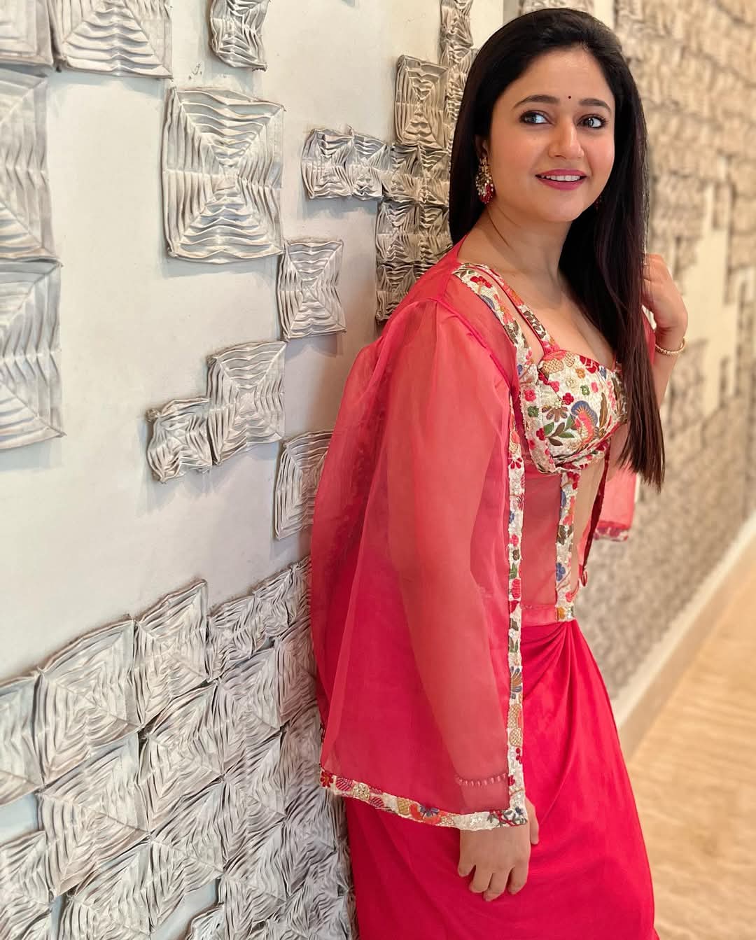 Poonam Bajwa Actress Hot HD Photos Pics Gallery Telugu Mallu Tollywood Bollywood South Actress