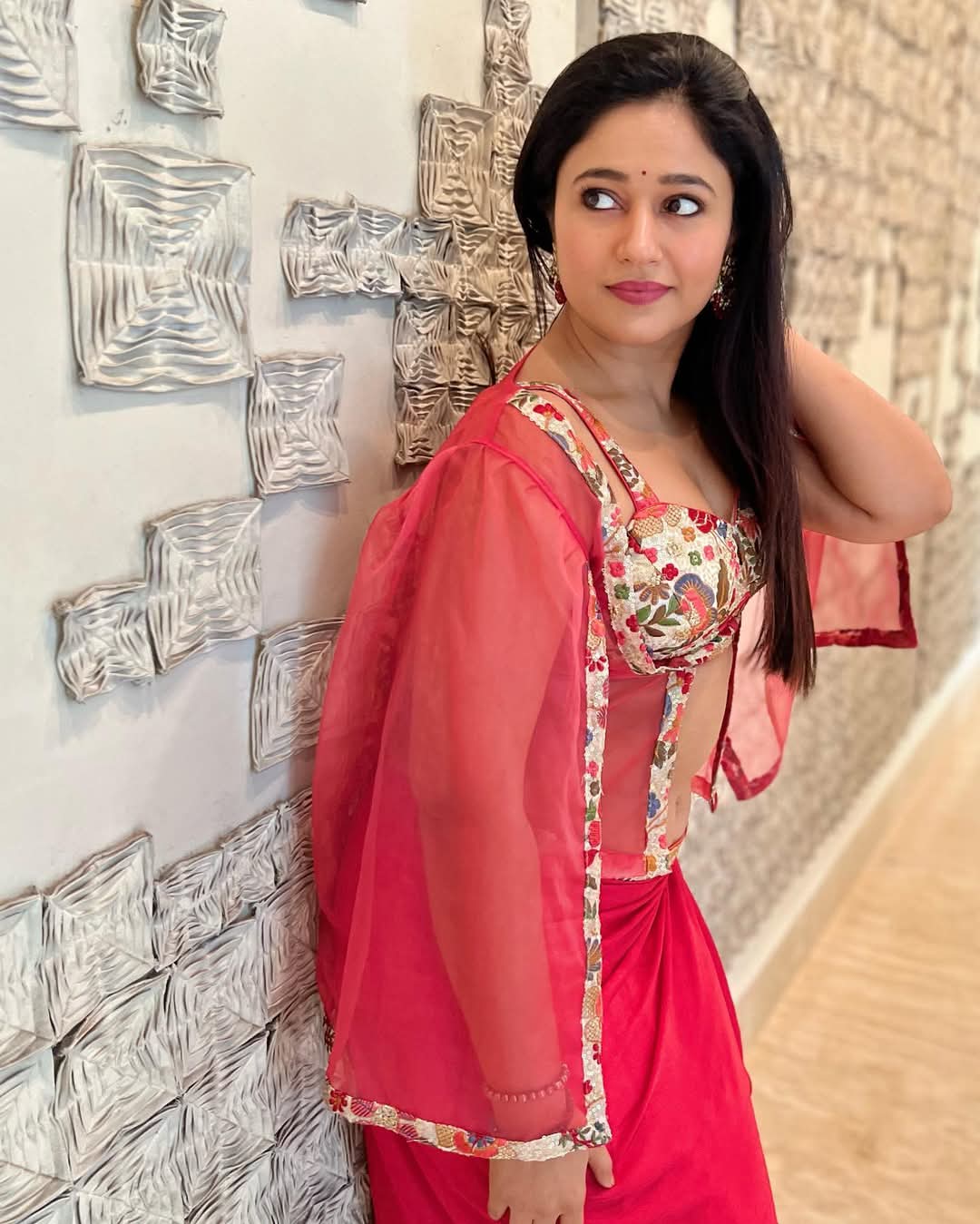 Poonam Bajwa Actress Hot HD Photos Pics Gallery Telugu Mallu Tollywood Bollywood South Actress
