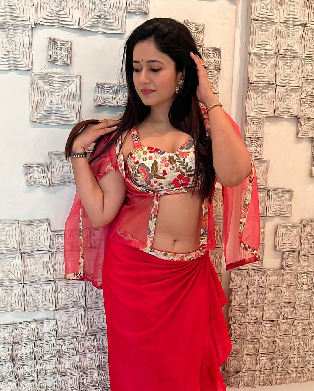 Poonam Bajwa Actress Hot HD Photos Pics Gallery Telugu Mallu Tollywood Bollywood South Actress