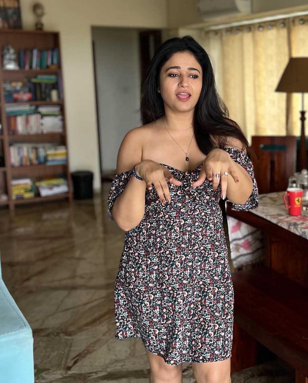 Poonam Bajwa Actress Hot HD Photos Pics Gallery Telugu Mallu Tollywood Bollywood South Actress