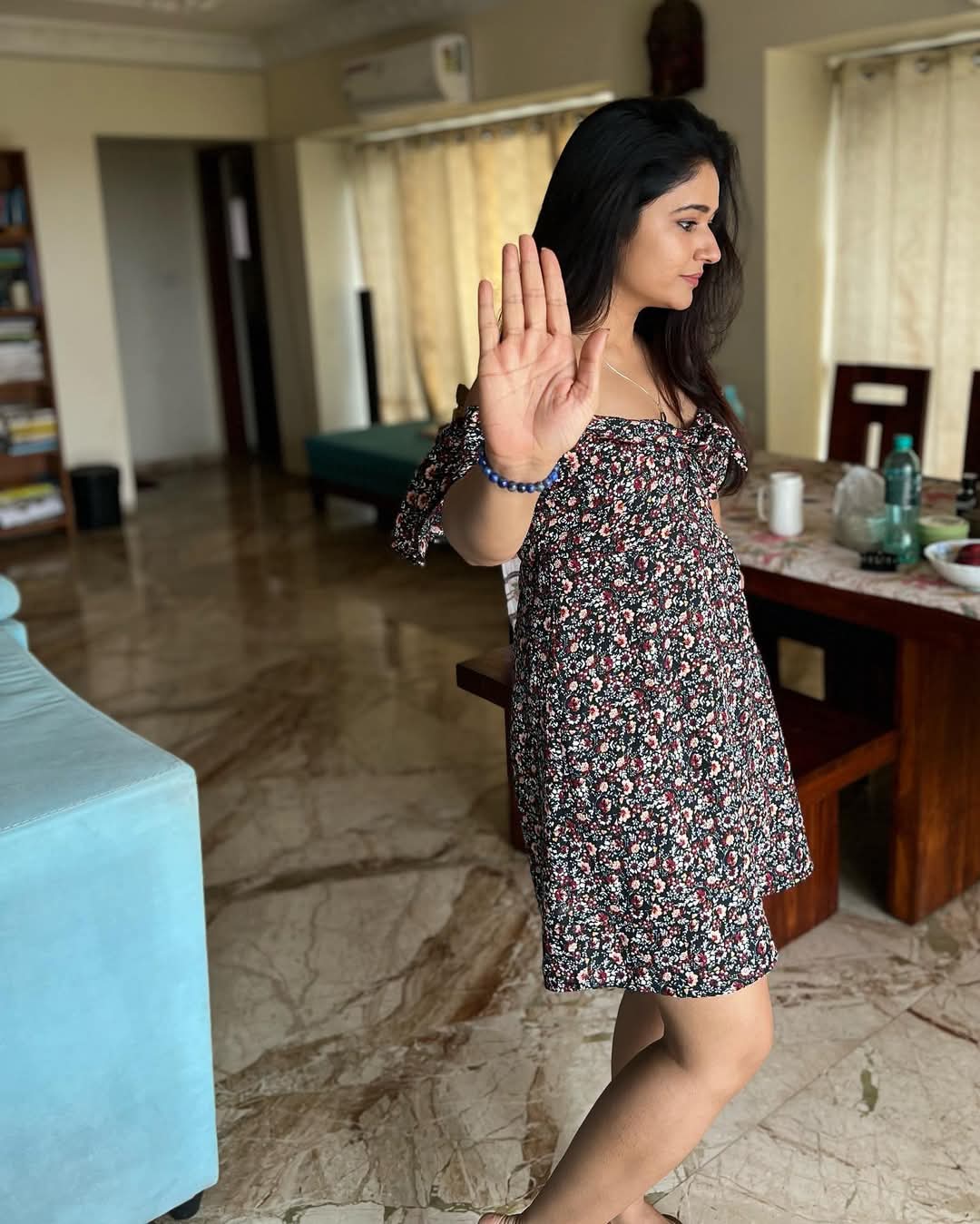 Poonam Bajwa Actress Hot HD Photos Pics Gallery Telugu Mallu Tollywood Bollywood South Actress