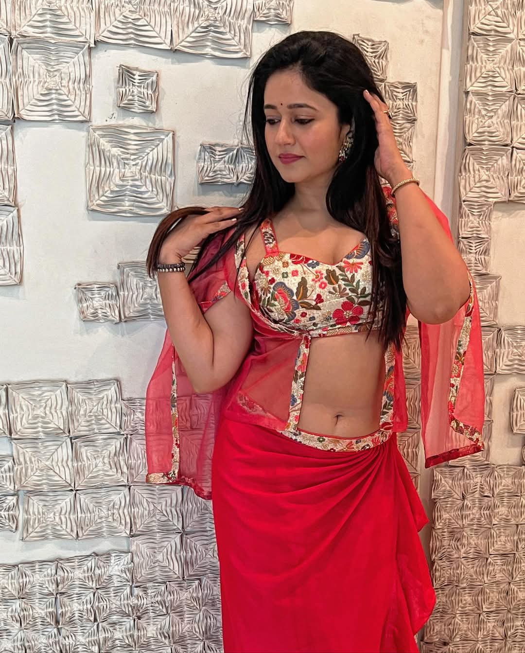 Poonam Bajwa Actress Hot HD Photos Pics Gallery Telugu Mallu Tollywood Bollywood South Actress