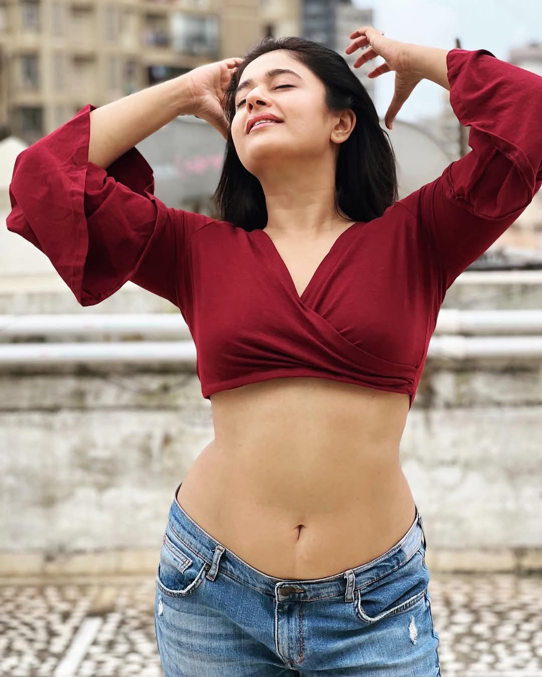 Poonam Bajwa Actress Hot HD Photos Pics Gallery Telugu Mallu Tollywood Bollywood South Actress