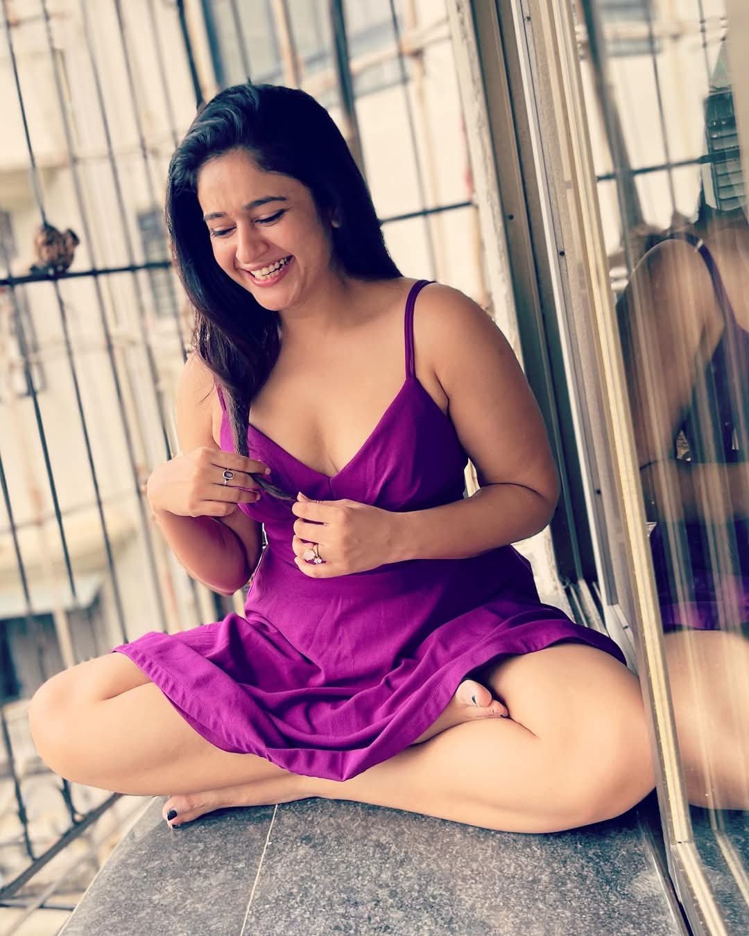 Poonam Bajwa Actress Hot HD Photos Pics Gallery Telugu Mallu Tollywood Bollywood South Actress