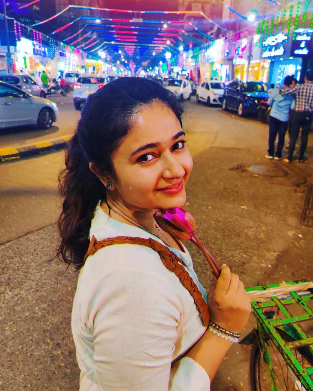 Poonam Bajwa Actress Hot HD Photos Pics Gallery Telugu Mallu Tollywood Bollywood South Actress