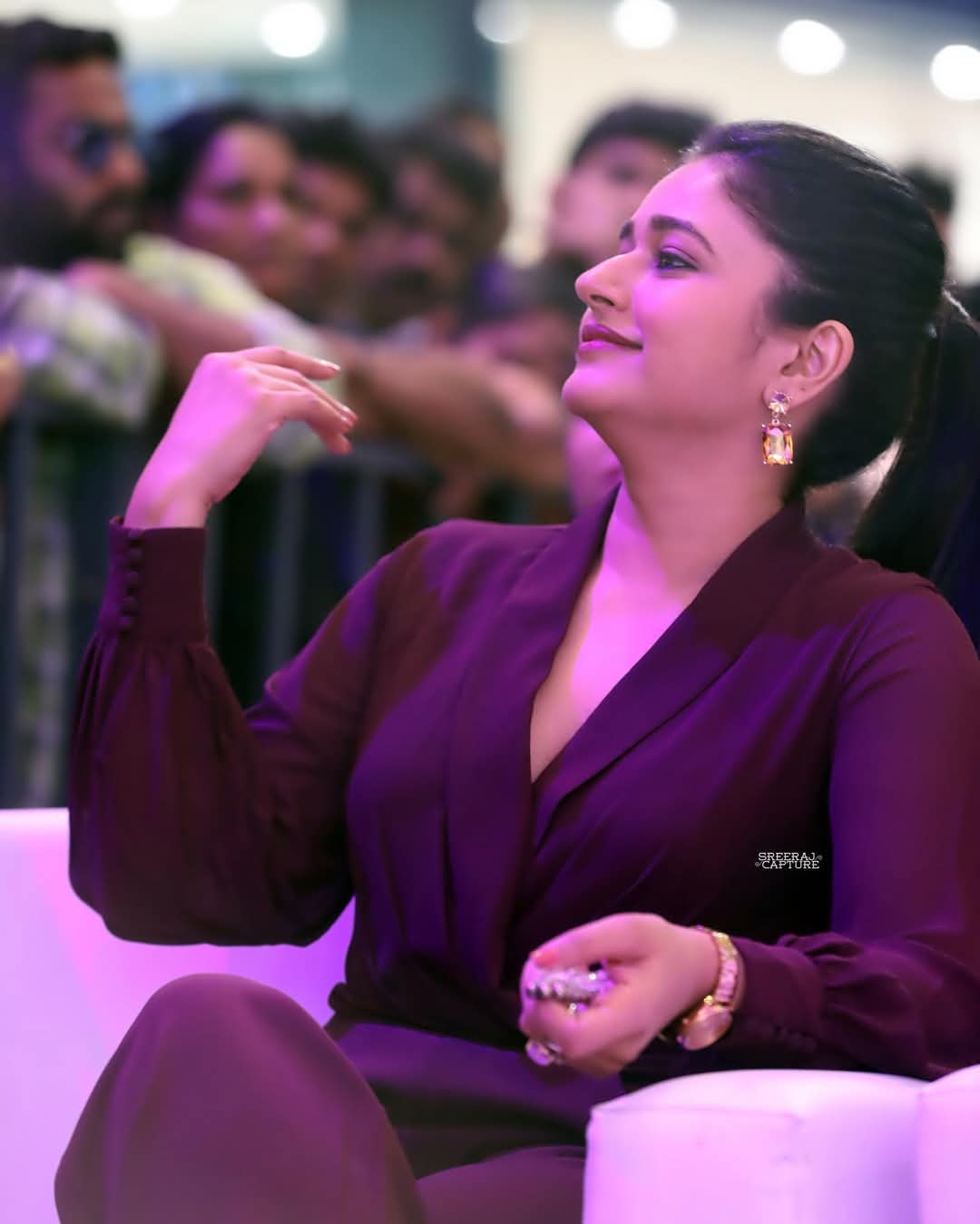 Poonam Bajwa Actress Hot HD Photos Pics Gallery Telugu Mallu Tollywood Bollywood South Actress