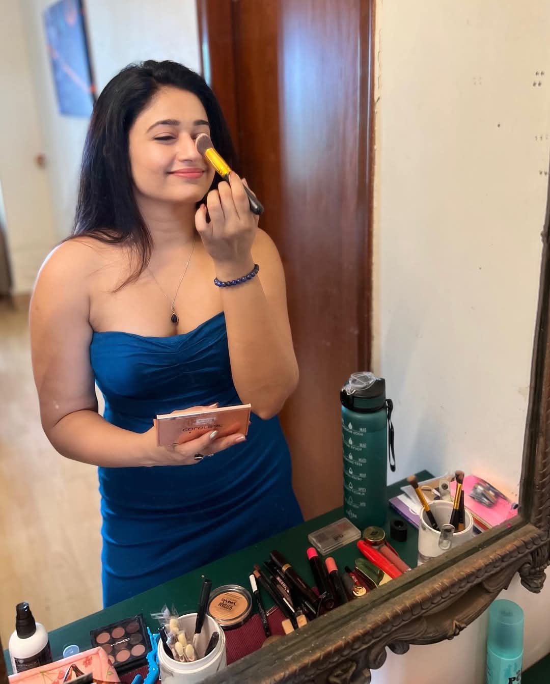 Poonam Bajwa Actress Hot HD Photos Pics Gallery Telugu Mallu Tollywood Bollywood South Actress