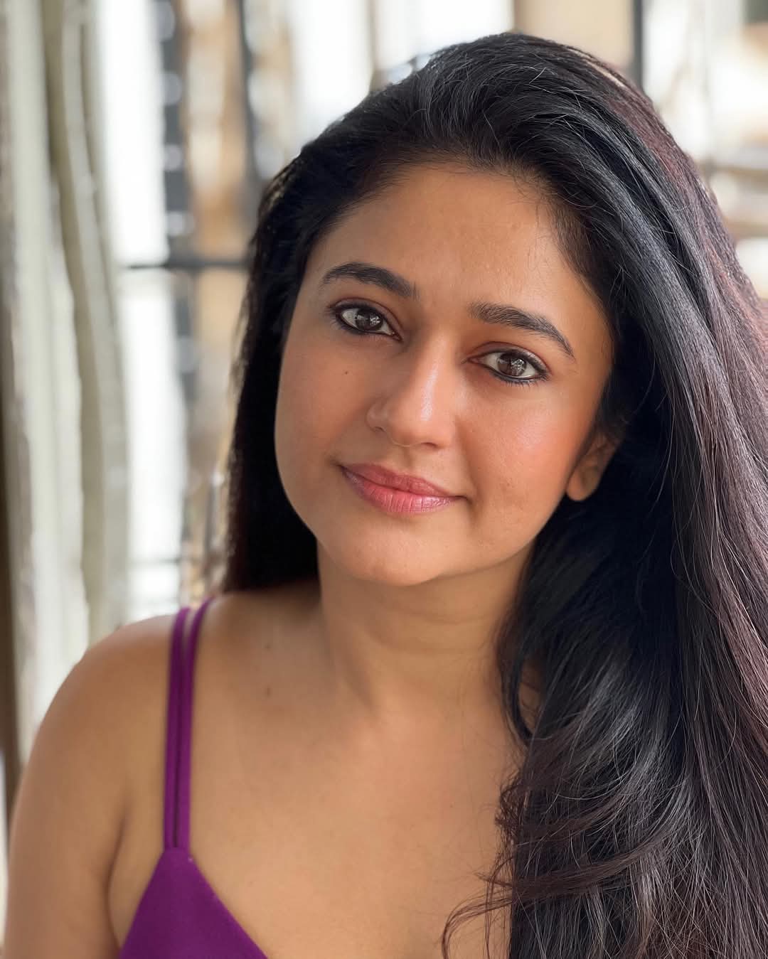Poonam Bajwa Actress Hot HD Photos Pics Gallery Telugu Mallu Tollywood Bollywood South Actress