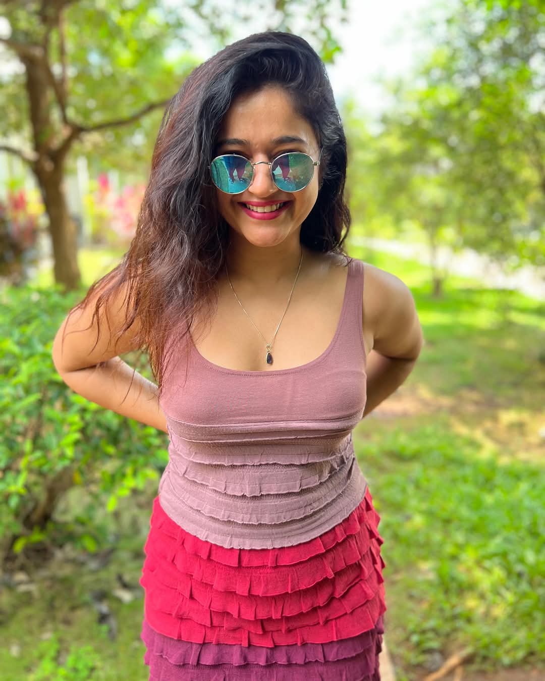 Poonam Bajwa Actress Hot HD Photos Pics Gallery Telugu Mallu Tollywood Bollywood South Actress