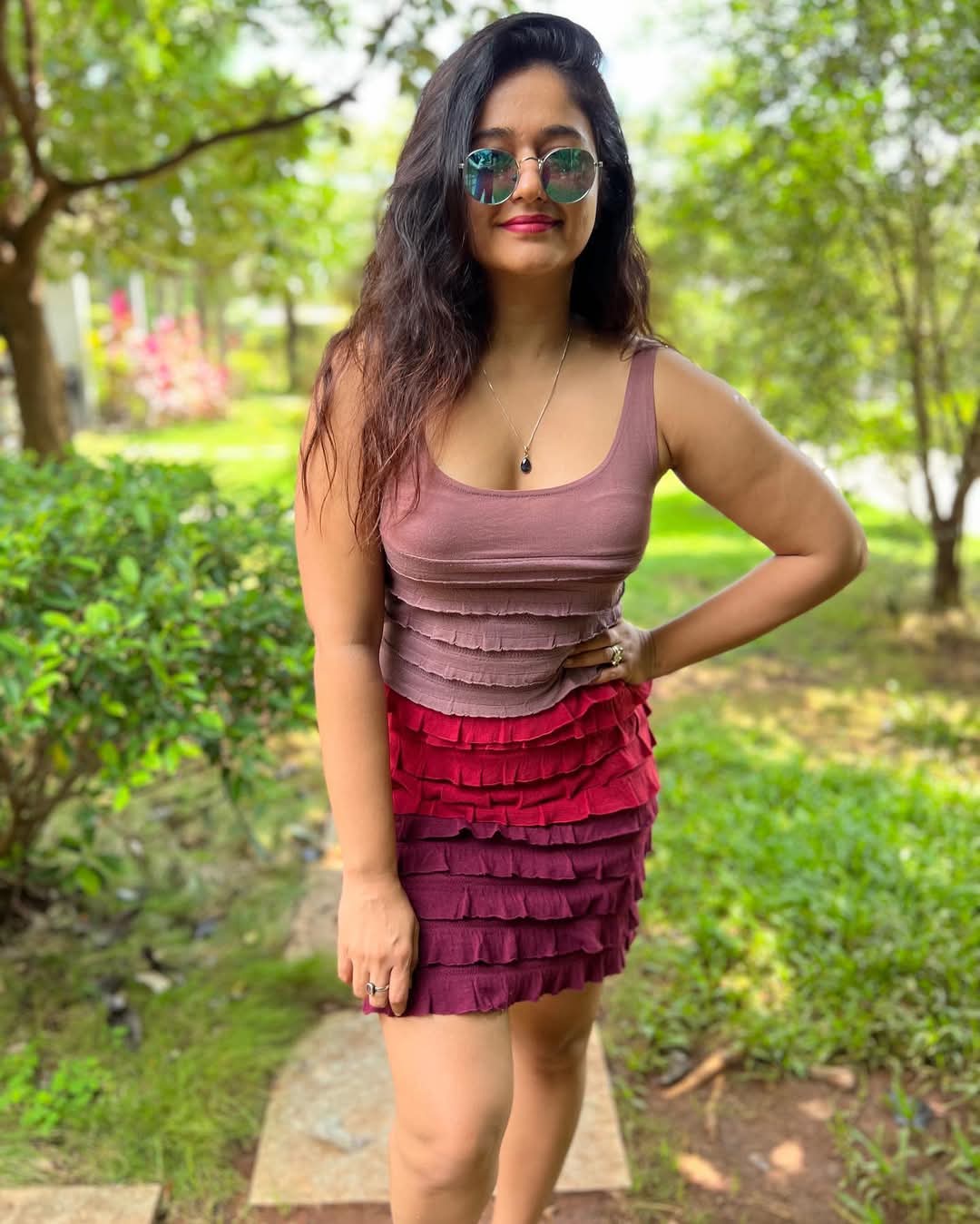 Poonam Bajwa Actress Hot HD Photos Pics Gallery Telugu Mallu Tollywood Bollywood South Actress