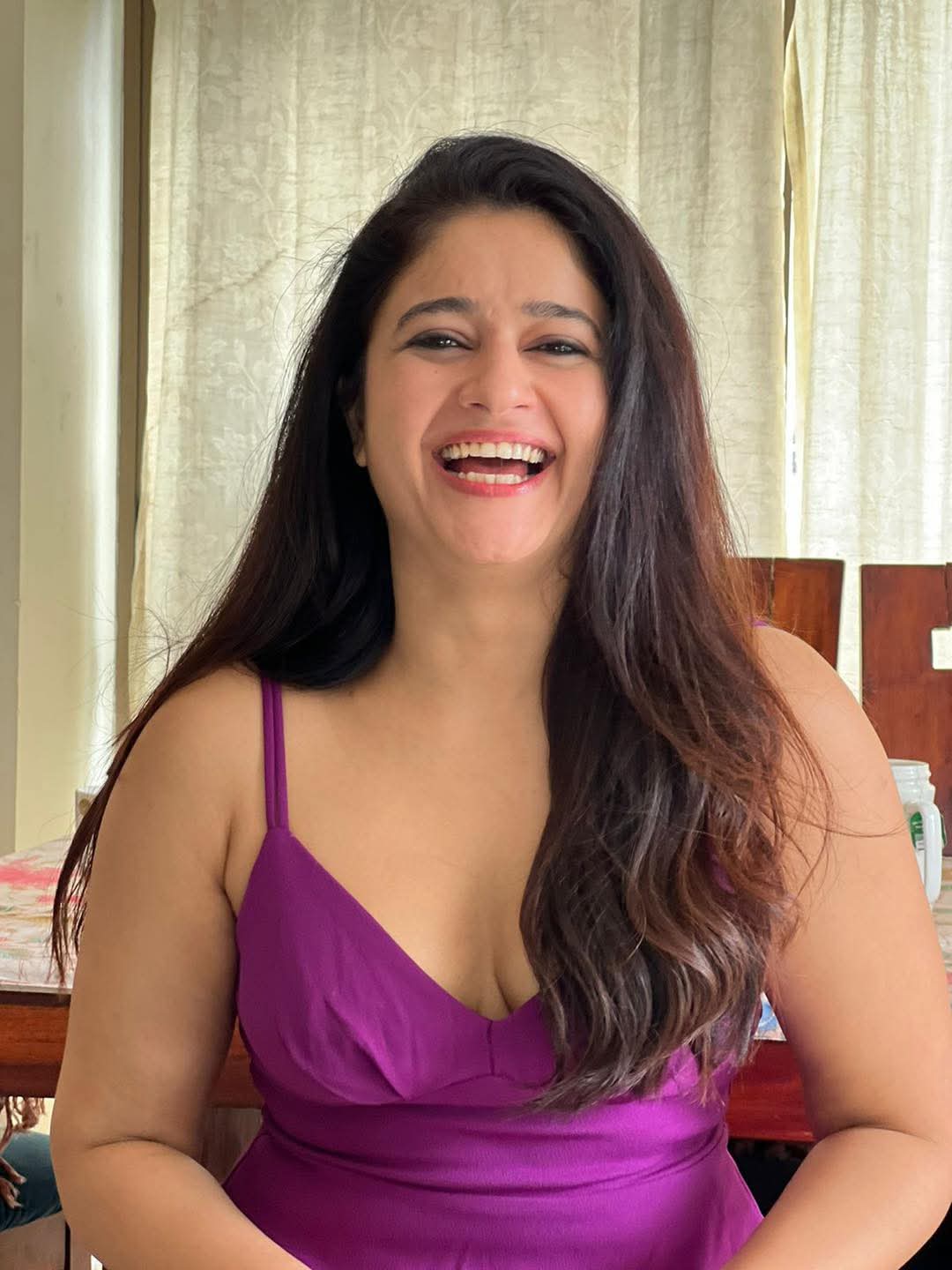 Poonam Bajwa Actress Hot HD Photos Pics Gallery Telugu Mallu Tollywood Bollywood South Actress