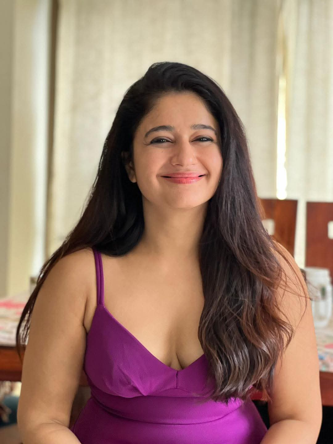 Poonam Bajwa Actress Hot HD Photos Pics Gallery Telugu Mallu Tollywood Bollywood South Actress