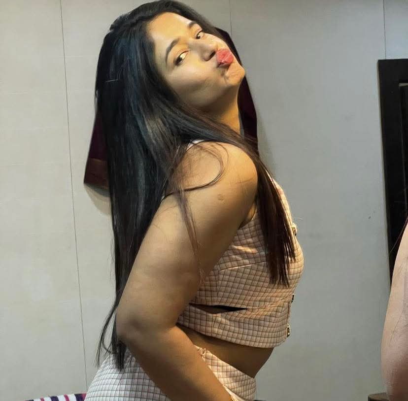 Poonam Bajwa Actress Hot HD Photos Pics Gallery Telugu Mallu Tollywood Bollywood South Actress