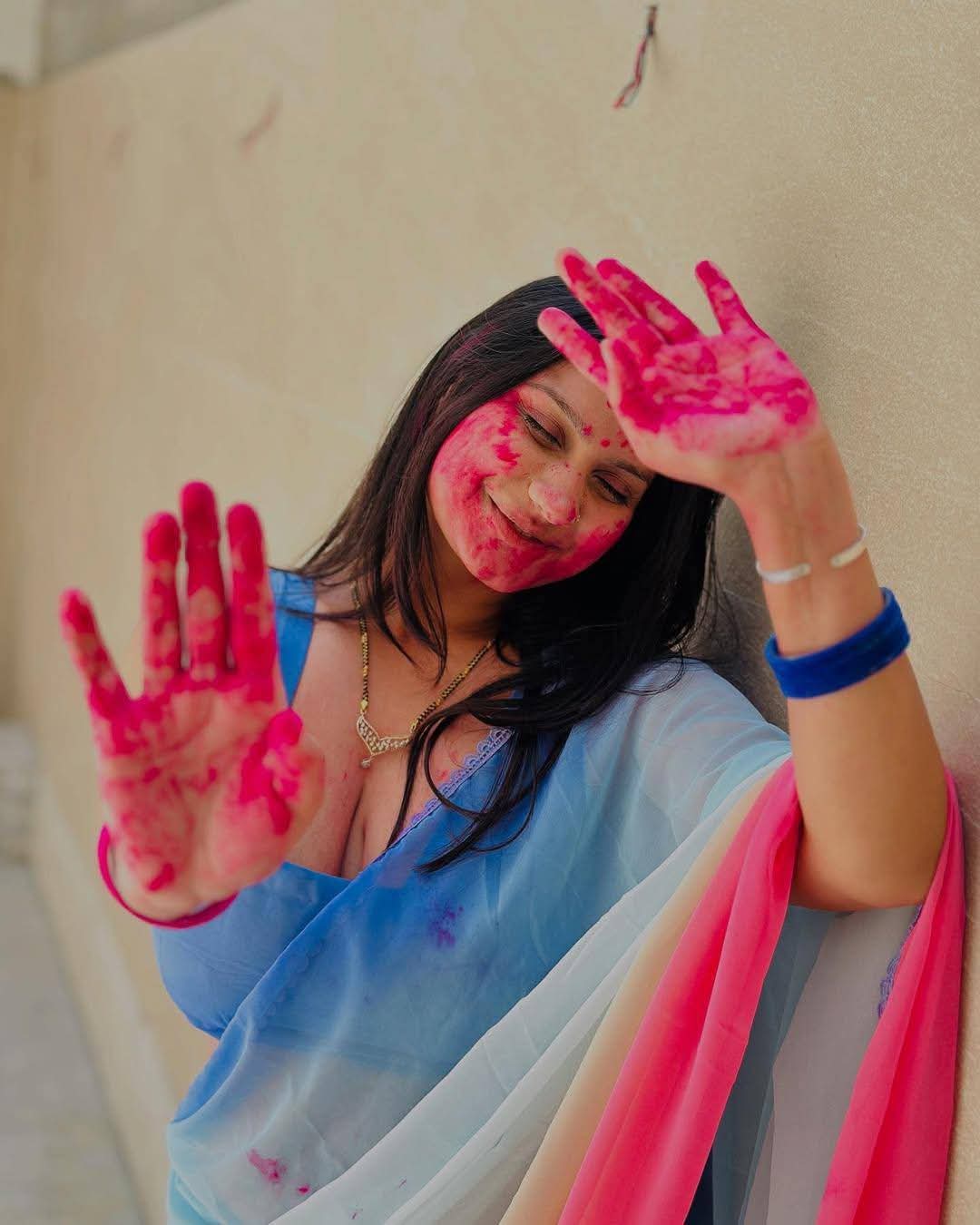 Indian Celebrities Holi Celebrations Photos Gallery
