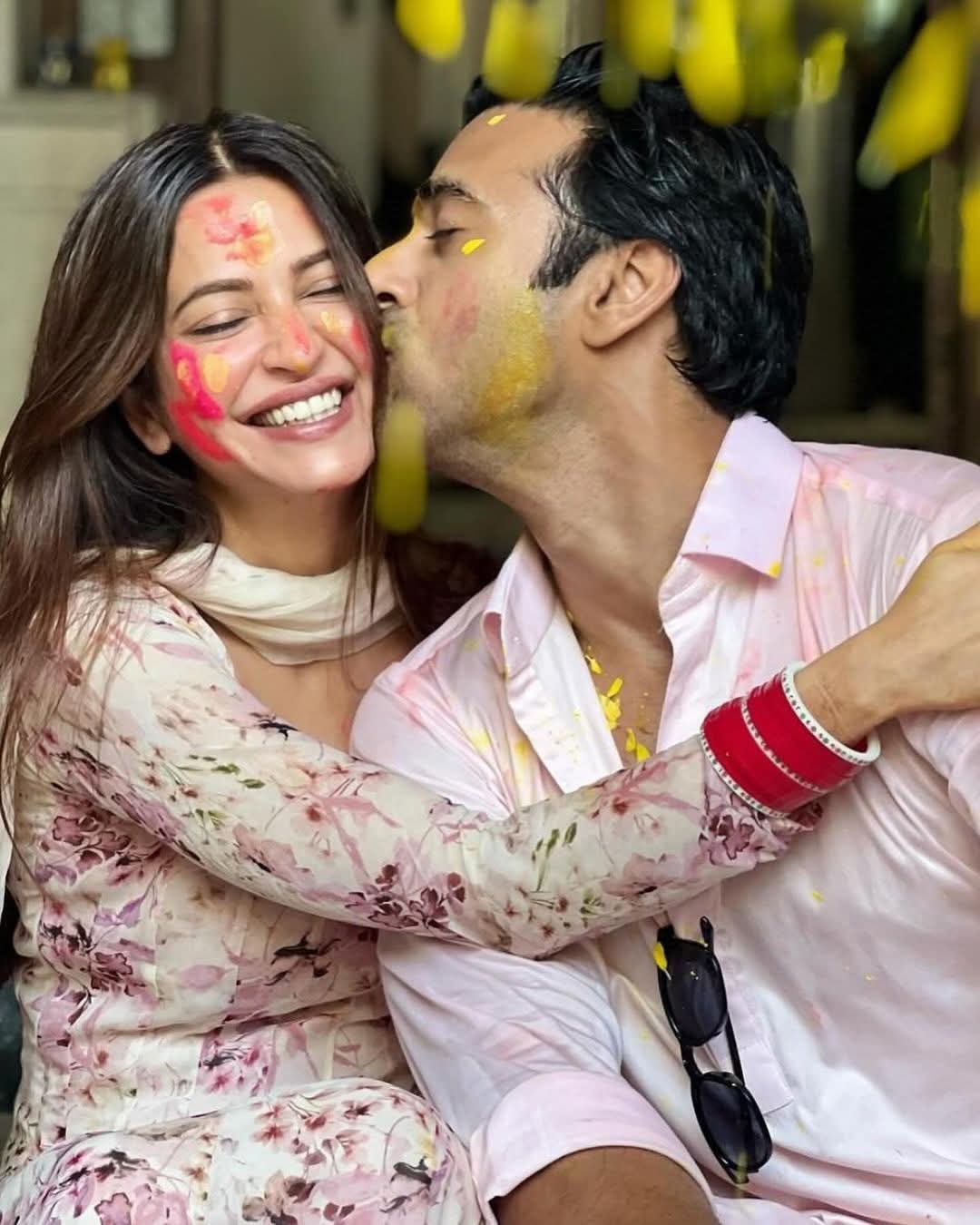 Indian Celebrities Holi Celebrations Photos Gallery