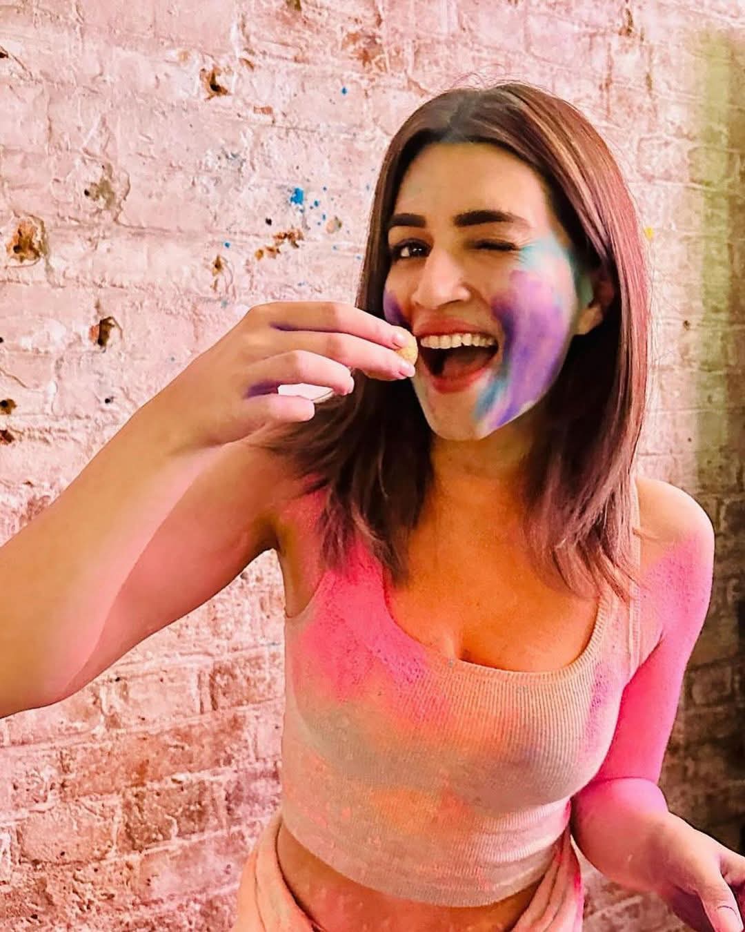 Indian Celebrities Holi Celebrations Photos Gallery