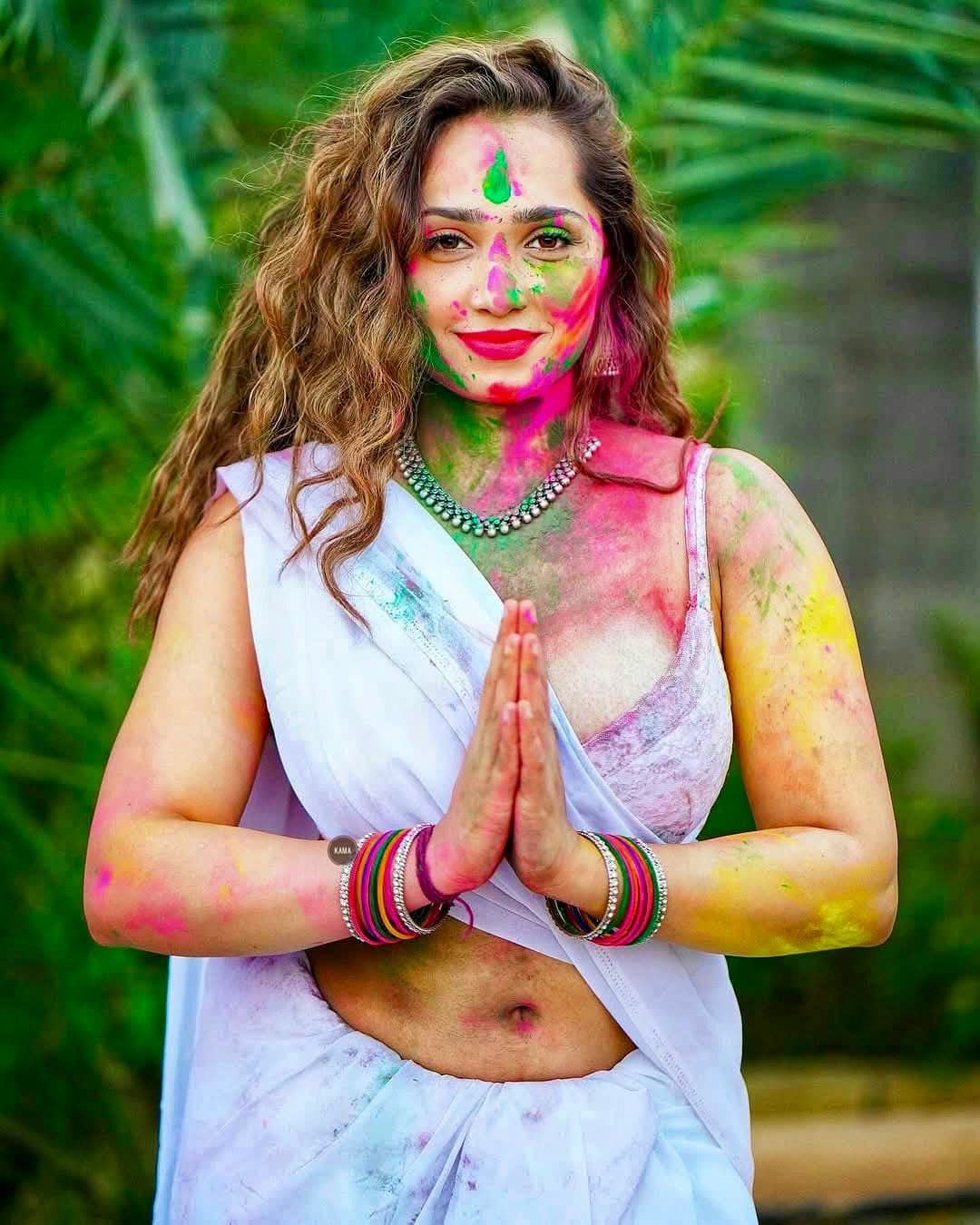 Indian Celebrities Holi Celebrations Photos Gallery