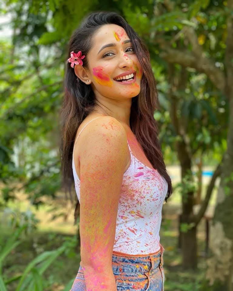 Indian Celebrities Holi Celebrations Photos Gallery