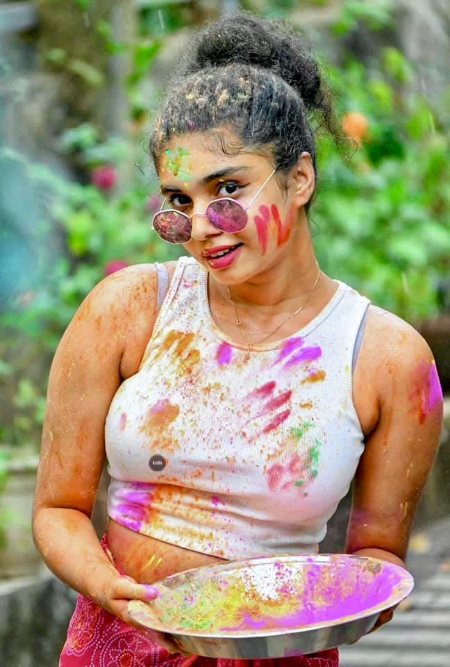 Indian Celebrities Holi Celebrations Photos Gallery