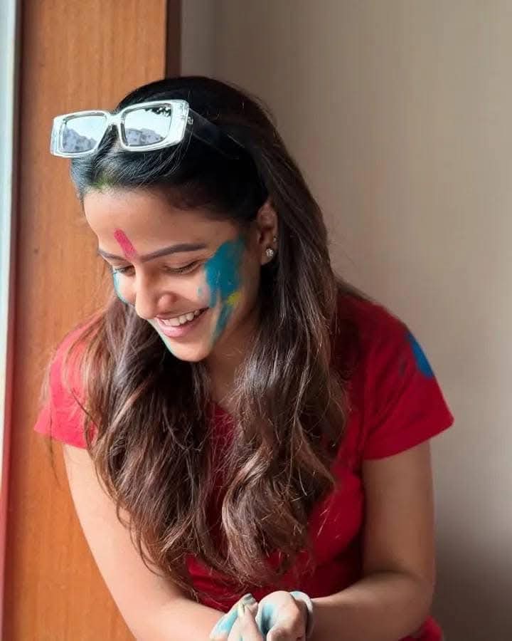 Indian Celebrities Holi Celebrations Photos Gallery