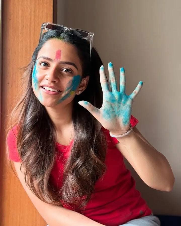 Indian Celebrities Holi Celebrations Photos Gallery