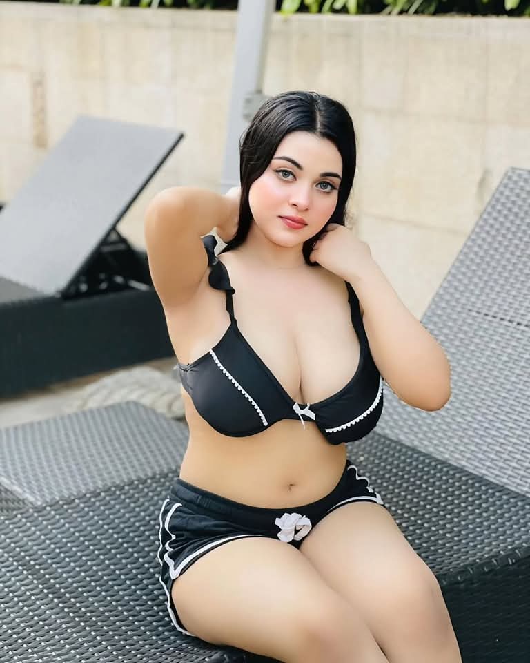 Todays Hot HD Sexy Saree Blouse Bikini Aunty Aunties Girls Models Pics Facebook Insta Threads Hot Models Gallery