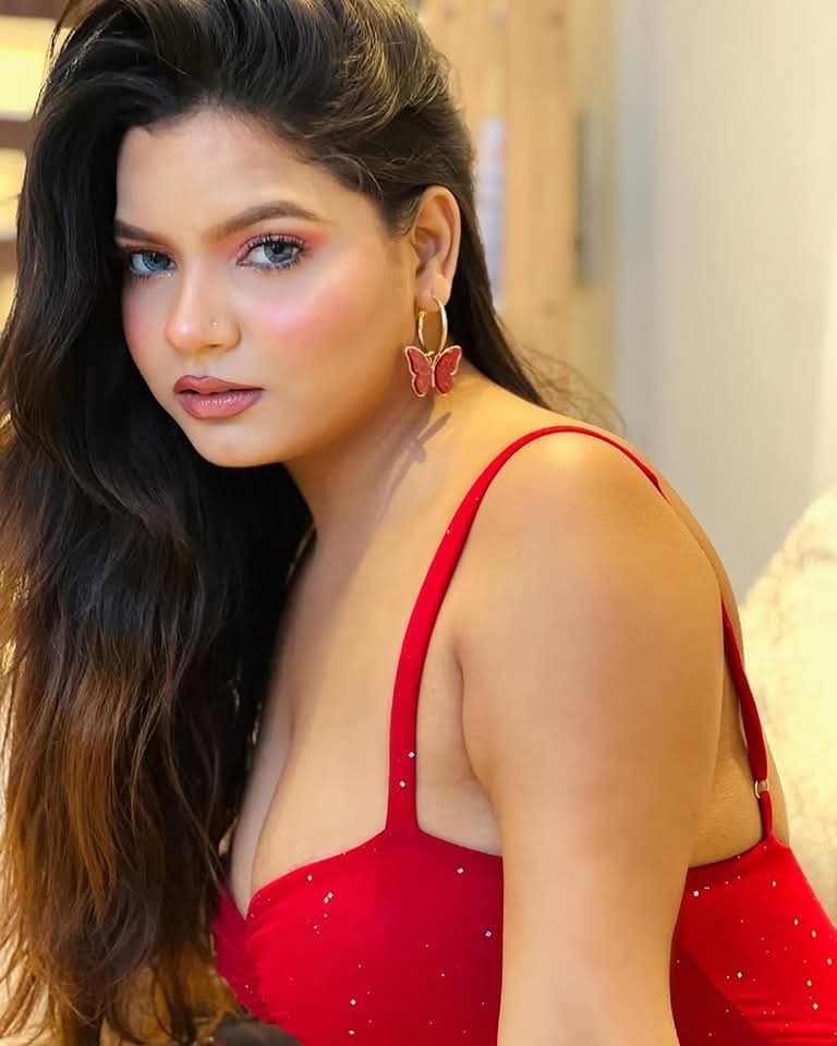 Todays Hot HD Sexy Saree Blouse Bikini Aunty Aunties Girls Models Pics Facebook Insta Threads Hot Models Gallery