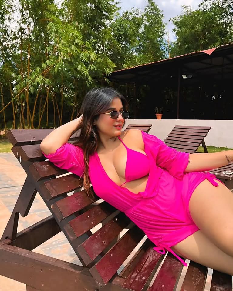 Todays Hot HD Sexy Saree Blouse Bikini Aunty Aunties Girls Models Pics Facebook Insta Threads Hot Models Gallery