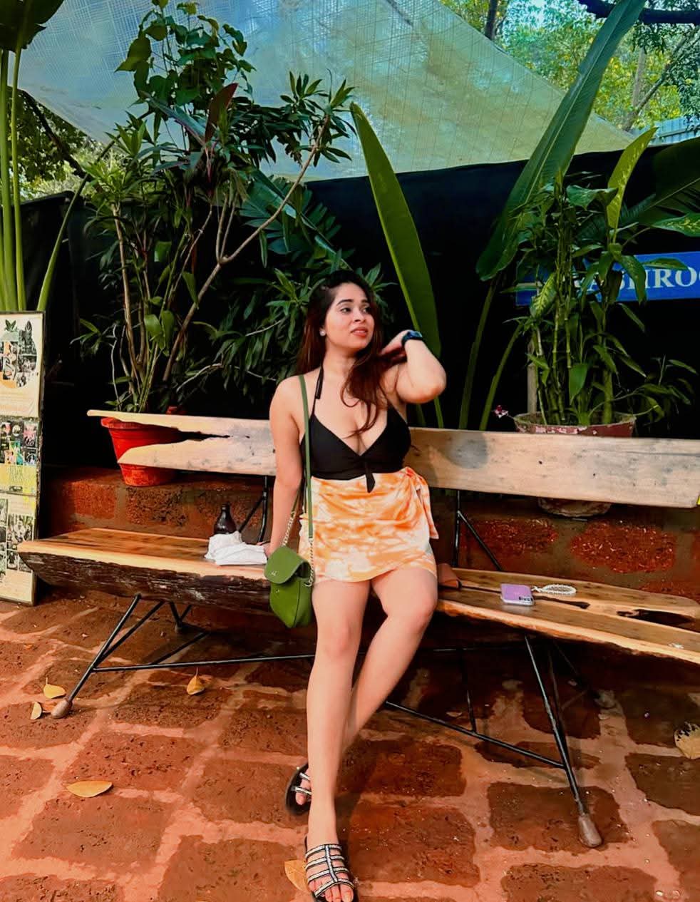 Todays Hot HD Sexy Saree Blouse Bikini Aunty Aunties Girls Models Pics Facebook Insta Threads Hot Models Gallery