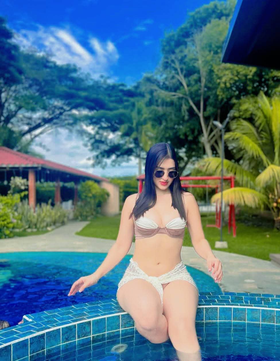 Todays Hot HD Sexy Saree Blouse Bikini Aunty Aunties Girls Models Pics Facebook Insta Threads Hot Models Gallery