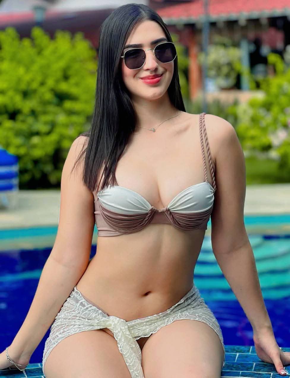 Todays Hot HD Sexy Saree Blouse Bikini Aunty Aunties Girls Models Pics Facebook Insta Threads Hot Models Gallery