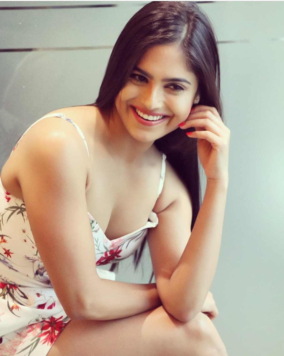 Naina Ganguly Actress Hot HD Photos Pics Gallery Telugu Mallu Tollywood Bollywood South Actress