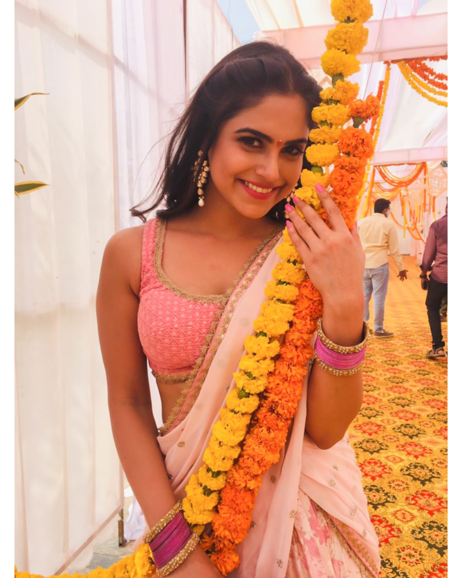Naina Ganguly Actress Hot HD Photos Pics Gallery Telugu Mallu Tollywood Bollywood South Actress