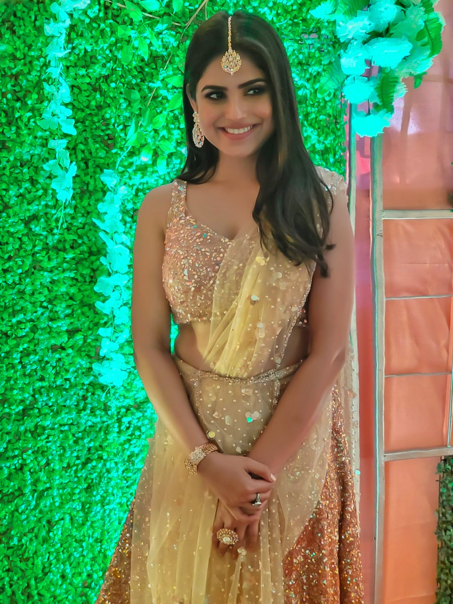 Naina Ganguly Actress Hot HD Photos Pics Gallery Telugu Mallu Tollywood Bollywood South Actress