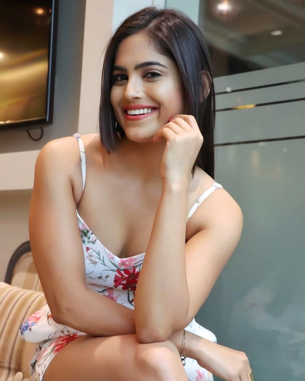 Naina Ganguly Actress Hot HD Photos Pics Gallery Telugu Mallu Tollywood Bollywood South Actress