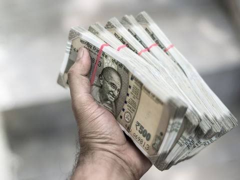 నేడు వారి ఖాతాలో రూ.12 వేలు జమ