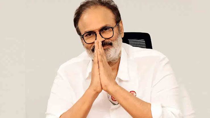 పవణ్ కళ్యాణ్, చిరంజీవి దగ్గర అప్పు తీసుకున్న నాగబాబు